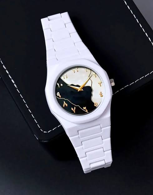 Aura Watch – Timeless Luxury on Your Wrist